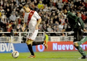 1-0 Gol de Armenteros a pase de Diego Costa