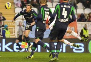 2-0 Gol de Delibasic a pase de Casado