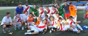 Juvenil B con la Copa