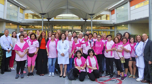 Mujeres tratadas de cáncer de mama en el Hospital Infanta Leonor harán el Camino de Santiago