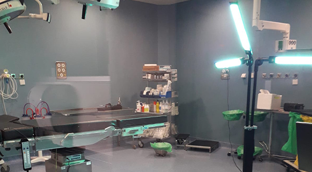El Hospital Infanta Leonor de Villa de Vallecas emplea luz ultravioleta para reforzar la desinfección de sus instalaciones