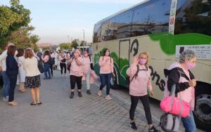 Las dieciséis mujeres inician su viaje a Tui (Pontevedra)