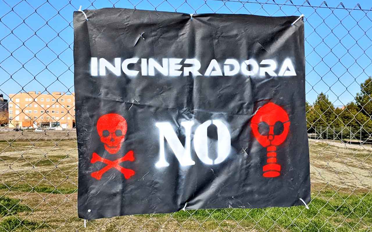 Los vecinos de Vallecas vuelven a reclamar al Ayuntamiento el cierre de la Incineradora de Valdemingómez