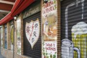 Tres robos en bares de la calle Payaso Fofó ponen en alerta a los hosteleros
