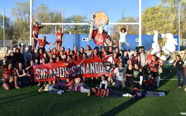 El equipo femenino del Vallecas Rugby Unión asciende a primera división
