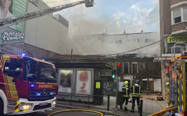 Incendio en un edificio abandonado de la Avenida de la Albufera