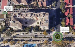 Representación de la solicitud la asociación vecinal de una rotonda para cambios de sentido y una rampa de bajada