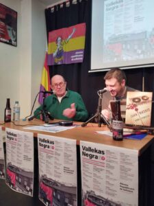 El escritor malagueño Juan Madrid ha sido homenajeado por su trayectoria